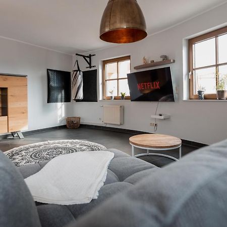 Erholung In Der Natur In Moselnahe, King Size Bett, Netflix, Waschmaschine, Trockner Bengel Esterno foto
