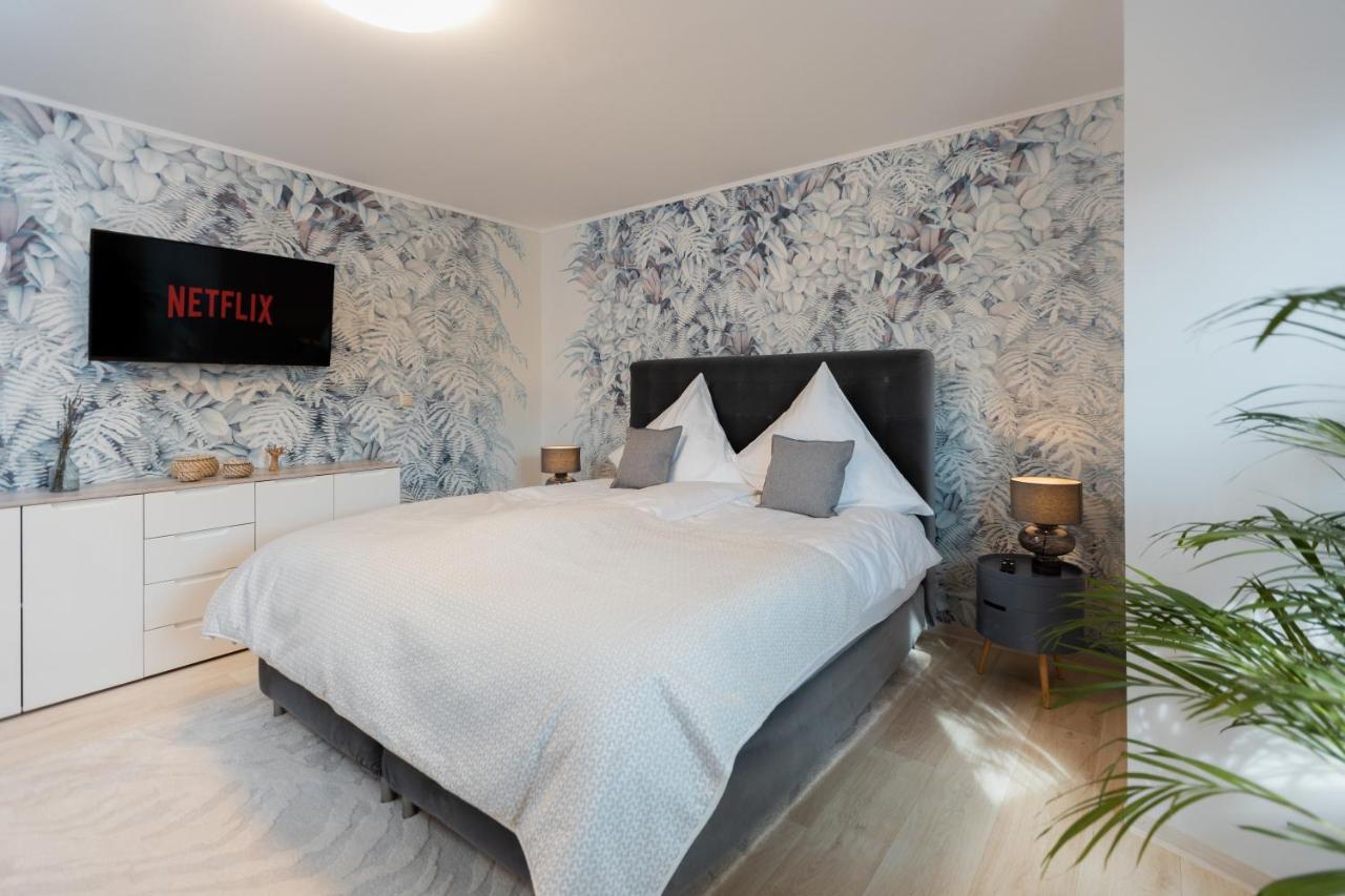 Erholung In Der Natur In Moselnahe, King Size Bett, Netflix, Waschmaschine, Trockner Bengel Esterno foto